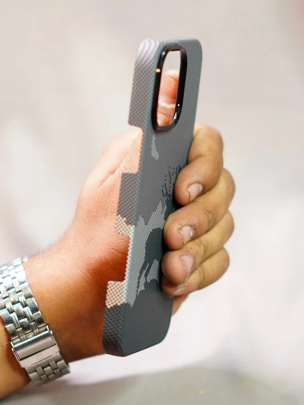 Carbon Fiber Slim case - iphone 16 pro max