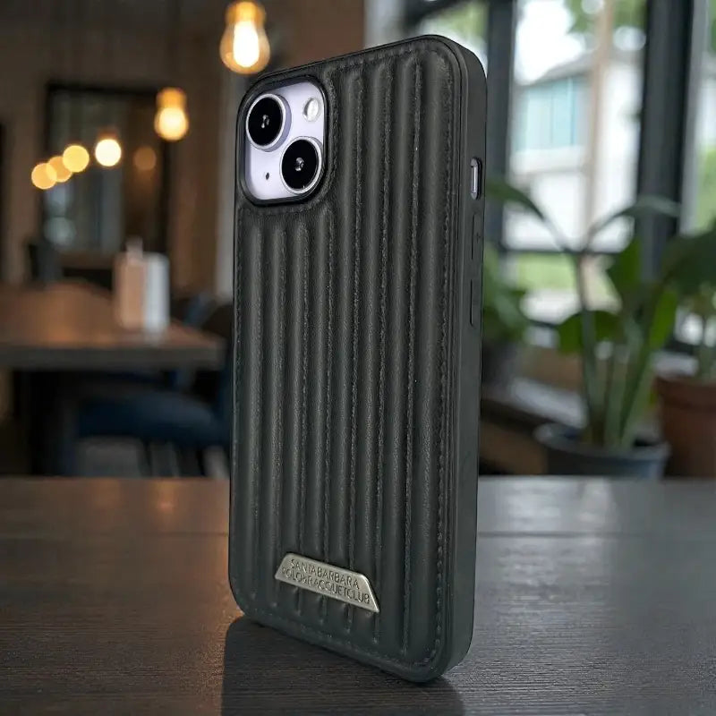 Ribbed Leather Back Case - iphone 15