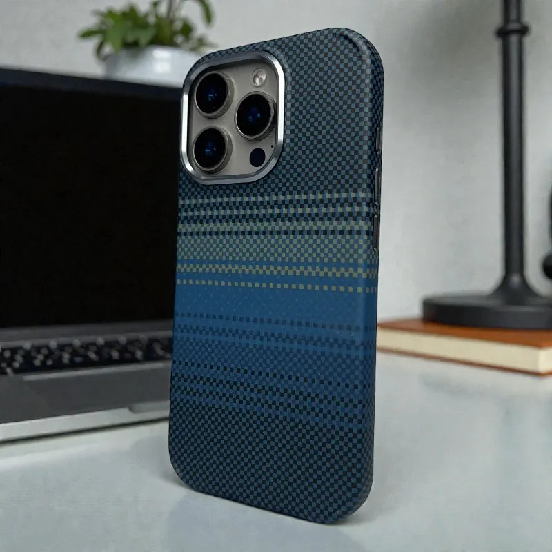 Carbon Fiber MagSafe Case - iphone 16 pro