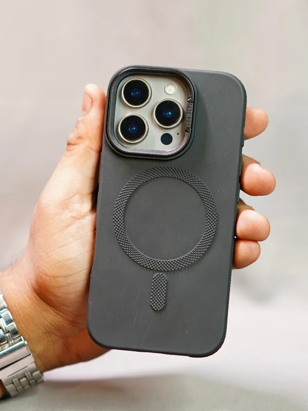 Black Silicone MagSafe Stand Case -Iphone 13 pro max