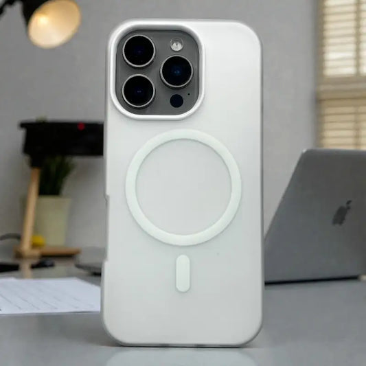 Silicone MagSafe Case - iphone 16 pro