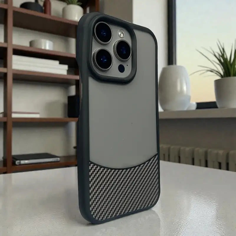 Black Frosted Clear Back Case - iphone 14 pro