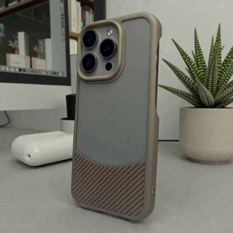 Gold Frosted Clear Back Case  - iphone 14 pro
