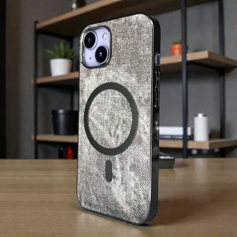 Grey Fabric-Look MagSafe Back Case - iphone 13