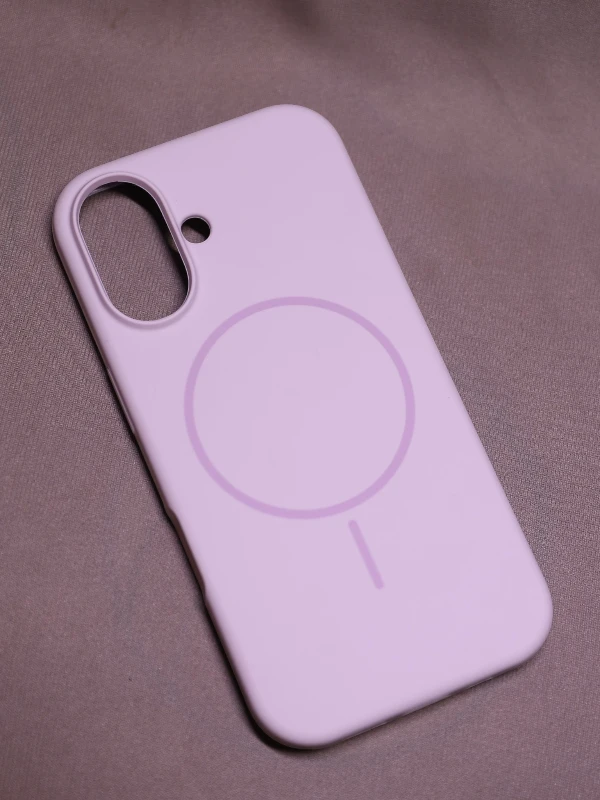 Lavender silicon Magsafe Case - iphone 17