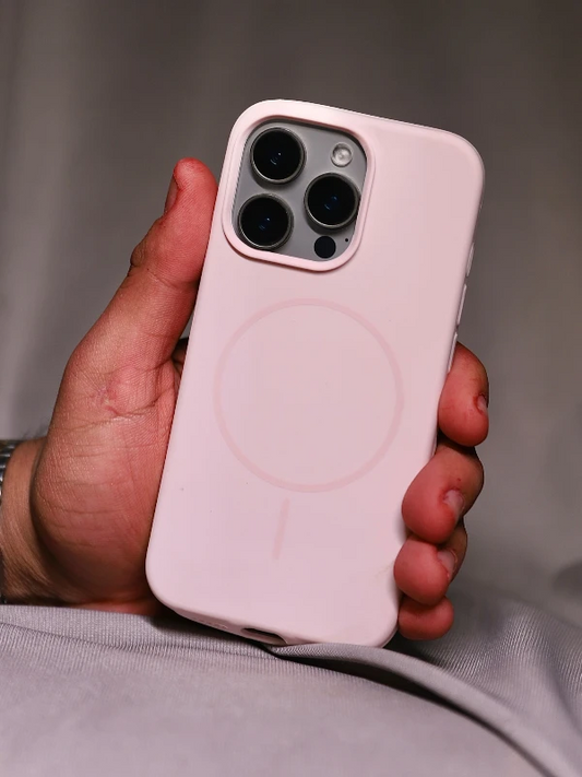 Pink silicon Magsafe Case - iphone 13 pro