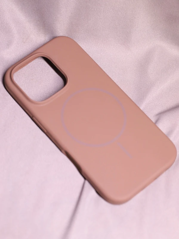 Brown silicon Magsafe Case - iphone 13 pro