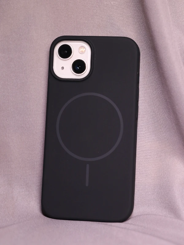Black silicon Magsafe Case - iphone 14