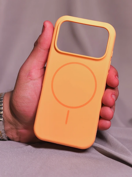Orange  silicon Magsafe Case - iphone 17 pro
