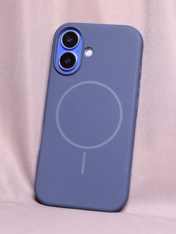 Dark Blue silicon Magsafe Case - iphone 17