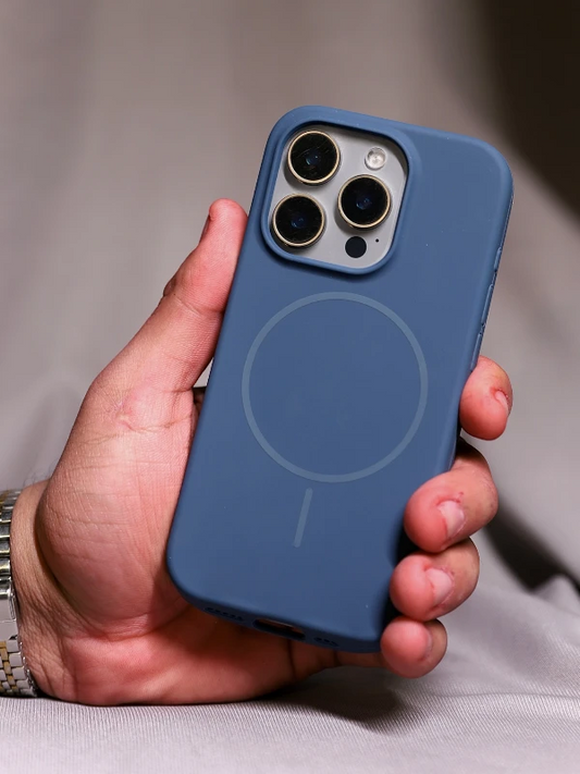Dark Blue silicon Magsafe Case - iphone 14 pro