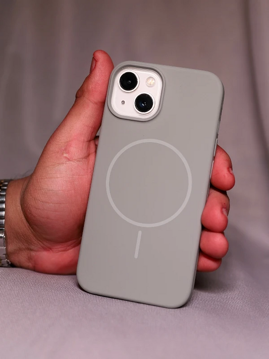 Grey silicon Magsafe Case - iphone 15