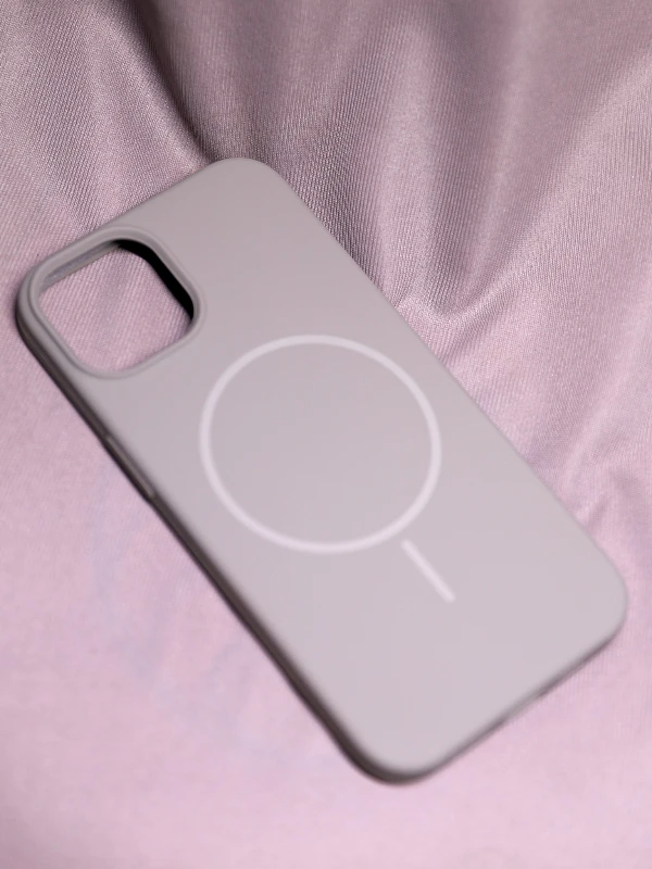 Grey silicon Magsafe Case - iphone 14