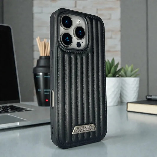 Ribbed Leather Back Case - iphone 16 pro