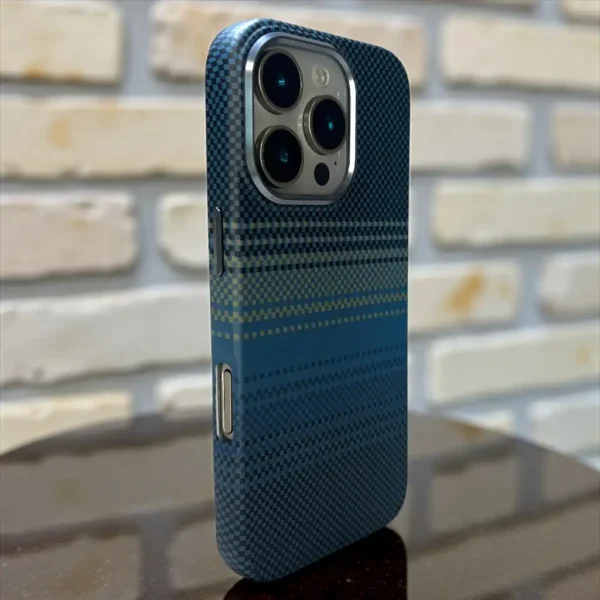 Carbon Fiber Magnatic Case -iphone 15 pro - Image 2